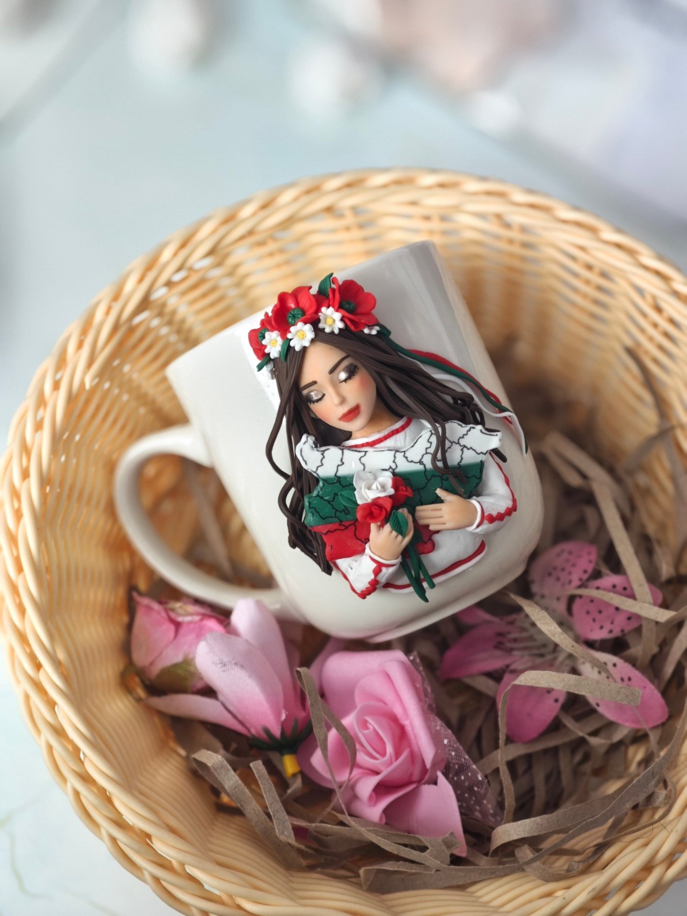 Фолклорна чаша