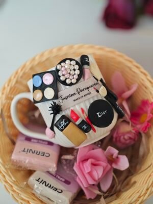 Чаша с  полимерна глина за гримьор