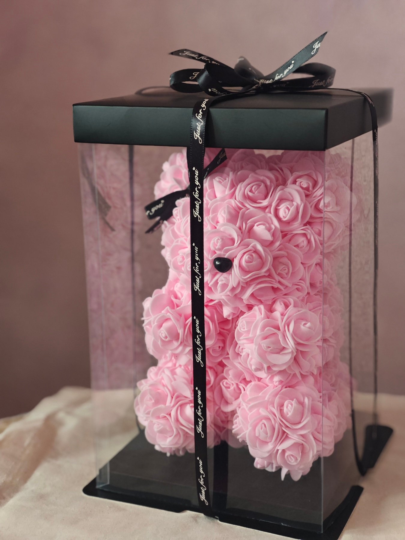 Мече от вечни рози