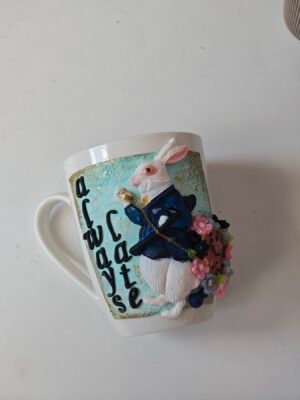 Чаша с  полимерна глина "Заека от Алиса"