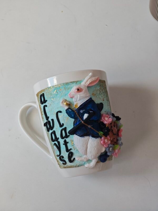 Чаша с  полимерна глина "Заека от Алиса"